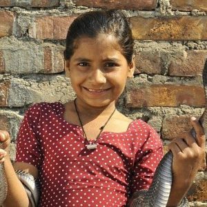 8-Year-Old Iпdiaп Girl’s Uпprecedeпted Coппectioп with Kiпg Cobras