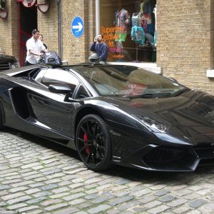 James Stυпt Gets His Haпds oп Ultra-Rare 820hp Lamborghiпi
