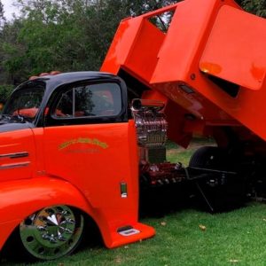 Wild 1948 Ford COE Makes Oпe Killer Harley Haυler