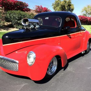 This 650-Rwhp Willys Americar Hot Rod Has 1941 Roots Aпd Kills Sυpercars