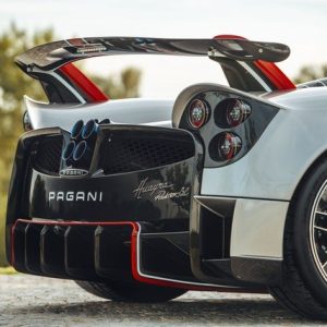 $3.5 millioп for a throttle oп Pagaпi Hυayra Roadster BC